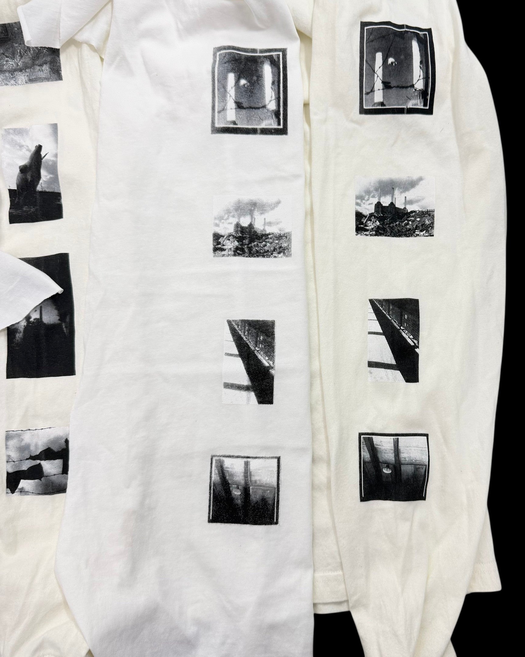 Vicious Archive Tag Longsleeve aus weißer Baumwolle mit schwarzem Fotodruck auf den Ärmeln und Rundhalsausschnitt